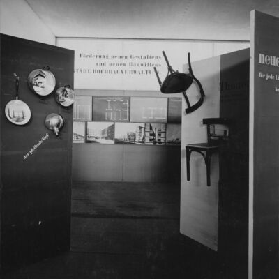 Bild vergr&ouml;&szlig;ern: "Die Frau" 1930 - Ausstellungskoje der Hochbauverwaltung