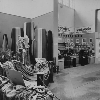Bild vergr&ouml;&szlig;ern: "Deutsche Woche" 1931 - Präsentation deutscher Erzeugnisse
