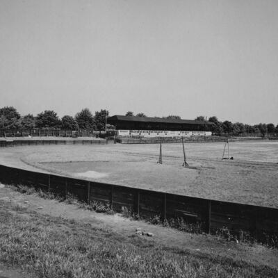 Bild vergr&ouml;&szlig;ern: "Cricketer Sportplatz" des Vereins "Magdeburger Fußball und Cricket Club Viktoria 1897" an der Kreuzung Herrenkrugstraße/Jerichower Straße