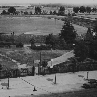 Bild vergr&ouml;&szlig;ern: "Cricketer" Sportanlage des Vereins "Magdeburger Fußball und Cricket Club Viktoria 1897" an der Kreuzung Herrenkrugstraße/Jerichower Straße